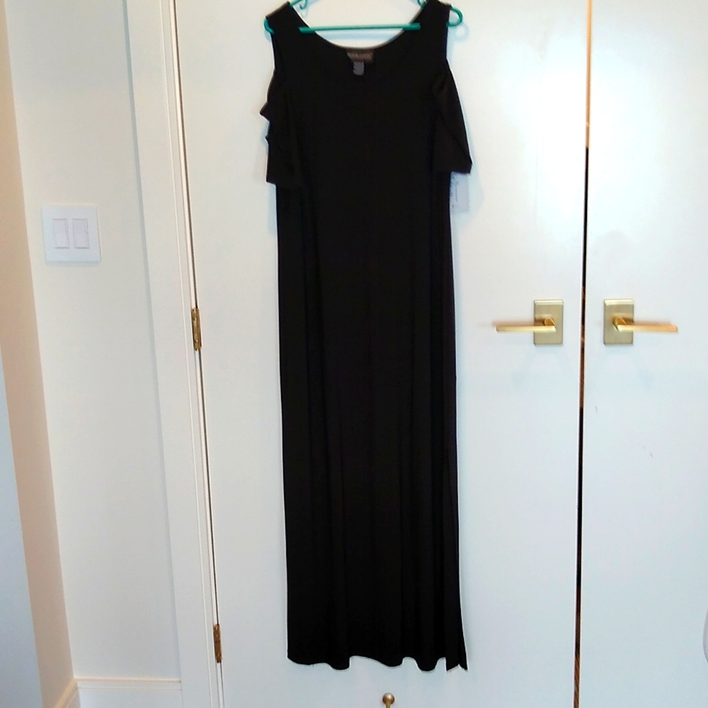 Dress new with tags: by Frank Lyman design. Maxi dress